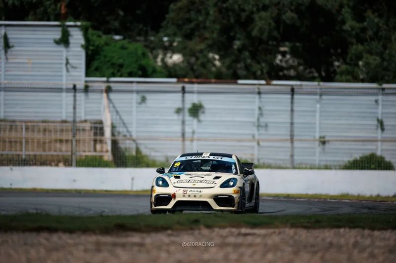 China GT珠海站：610 Racing五车出击，33号奥迪逆袭夺赛季首冠！-深圳市零创汽车用品有限公司